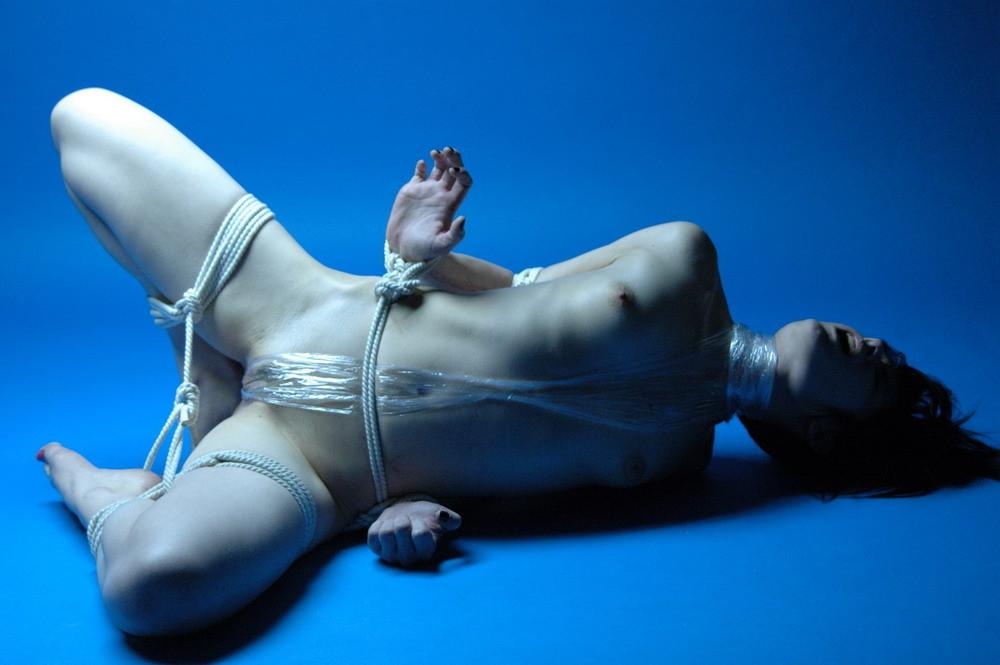 15P Toxxxy bound with plastic and rope
