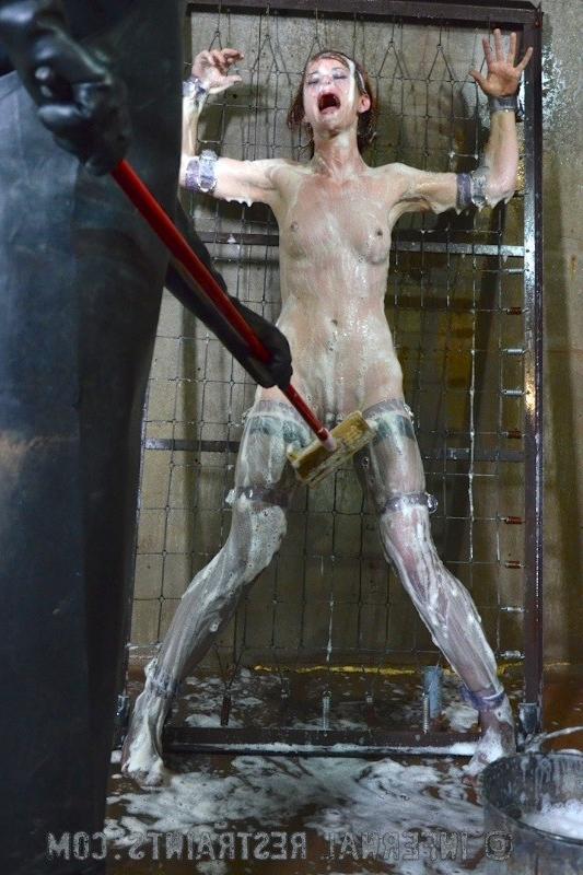16P Hazel Hypnotic is bound to bed frame and cleaned with cold water
