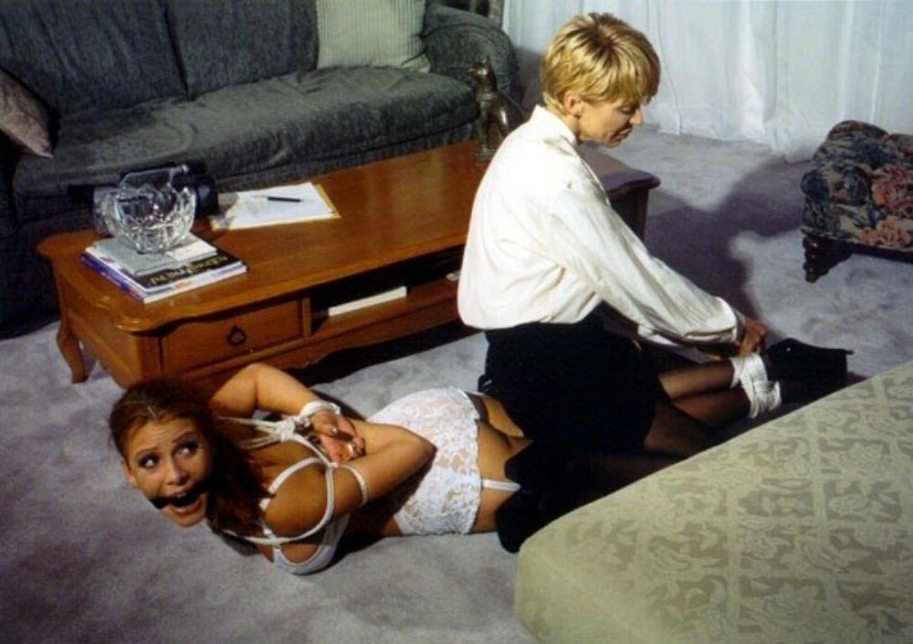15P Kinky submissive girlfriends tied up gallery 2
