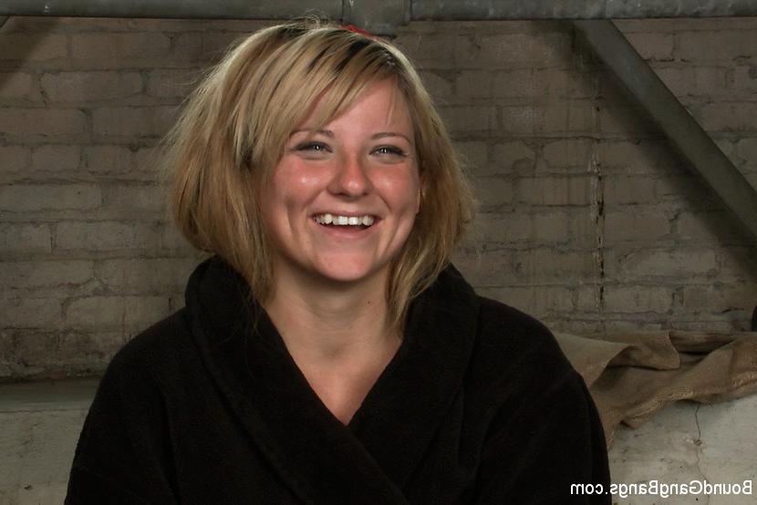 15P Casey Cumz sneaks into the armory for some alone time with her boyfriend, but ge