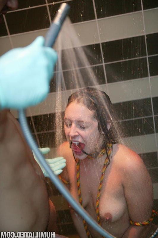16P Spoiled slut Gracie Glam getting humiliated and fucked in the bathtub