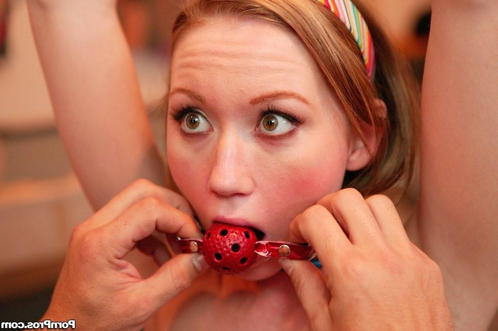 16P Innocent looking Madison Scott tied up for a fuck