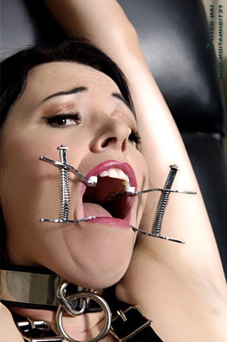 14P Anastasia Pierce Sucking Cock and Bound