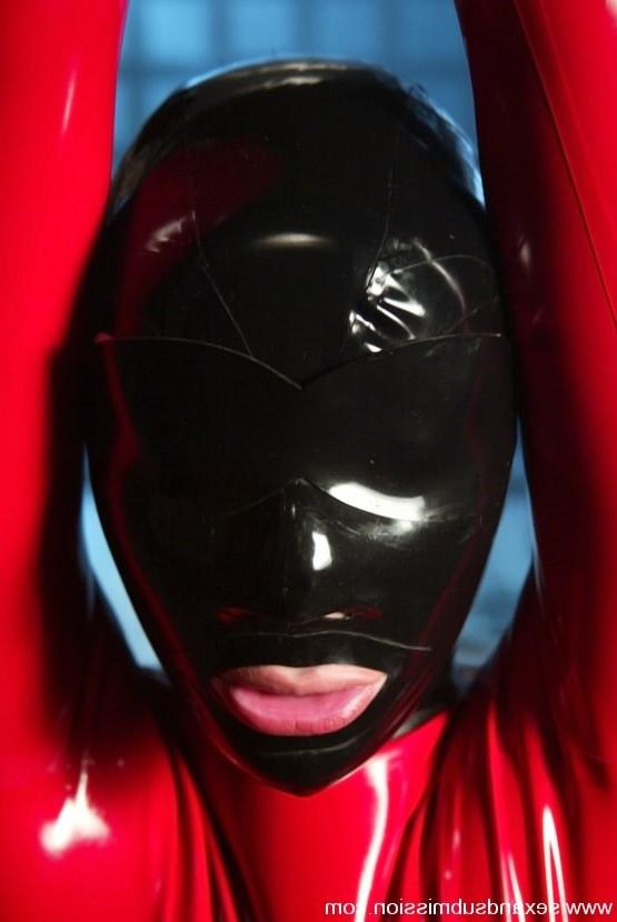 15P Annette Schwarz in latex bound and fucked in dungeon
