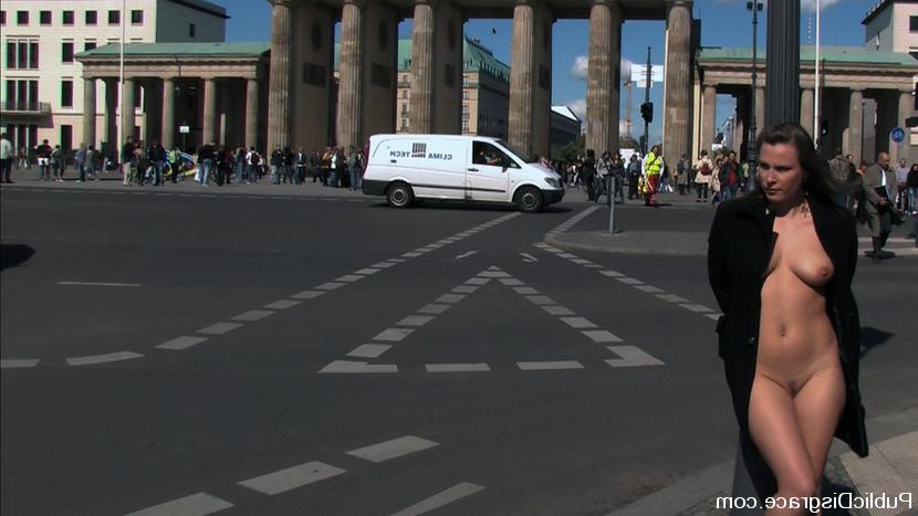 15P Harmony Rose is bound and naked in front of one of Europe's most famous monument