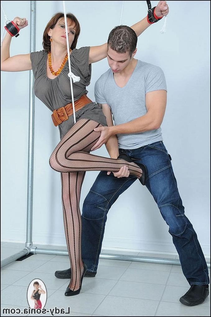 15P Busty Mature Fetish Milf Sonia Bound To A Frame In Restraints And Groped By A Mu