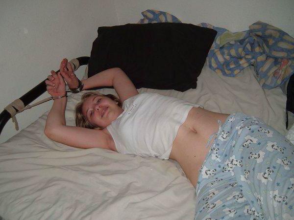 12P Hot amateur babes tied up at home by their boyfriend