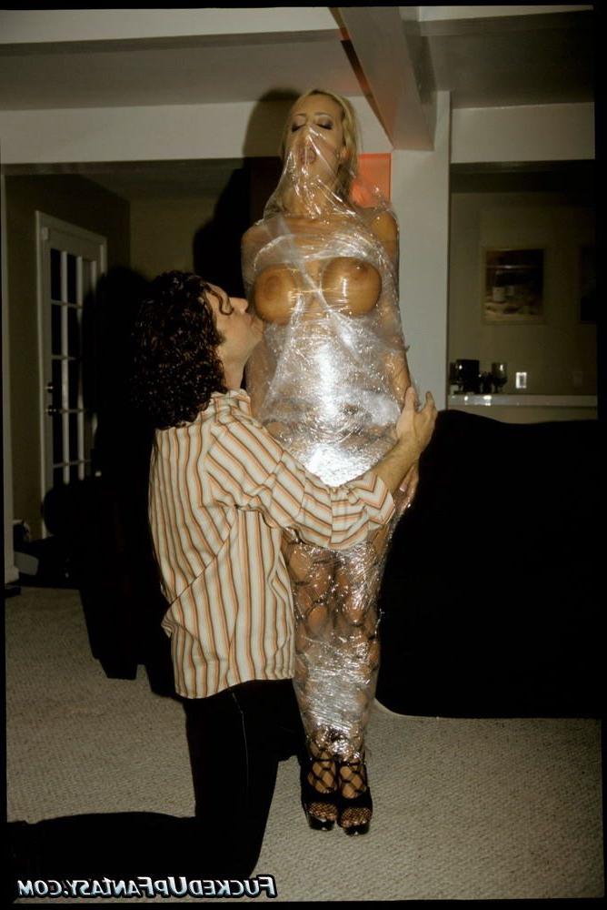 18P Submissive girl gets all wrapped up and double penetrated