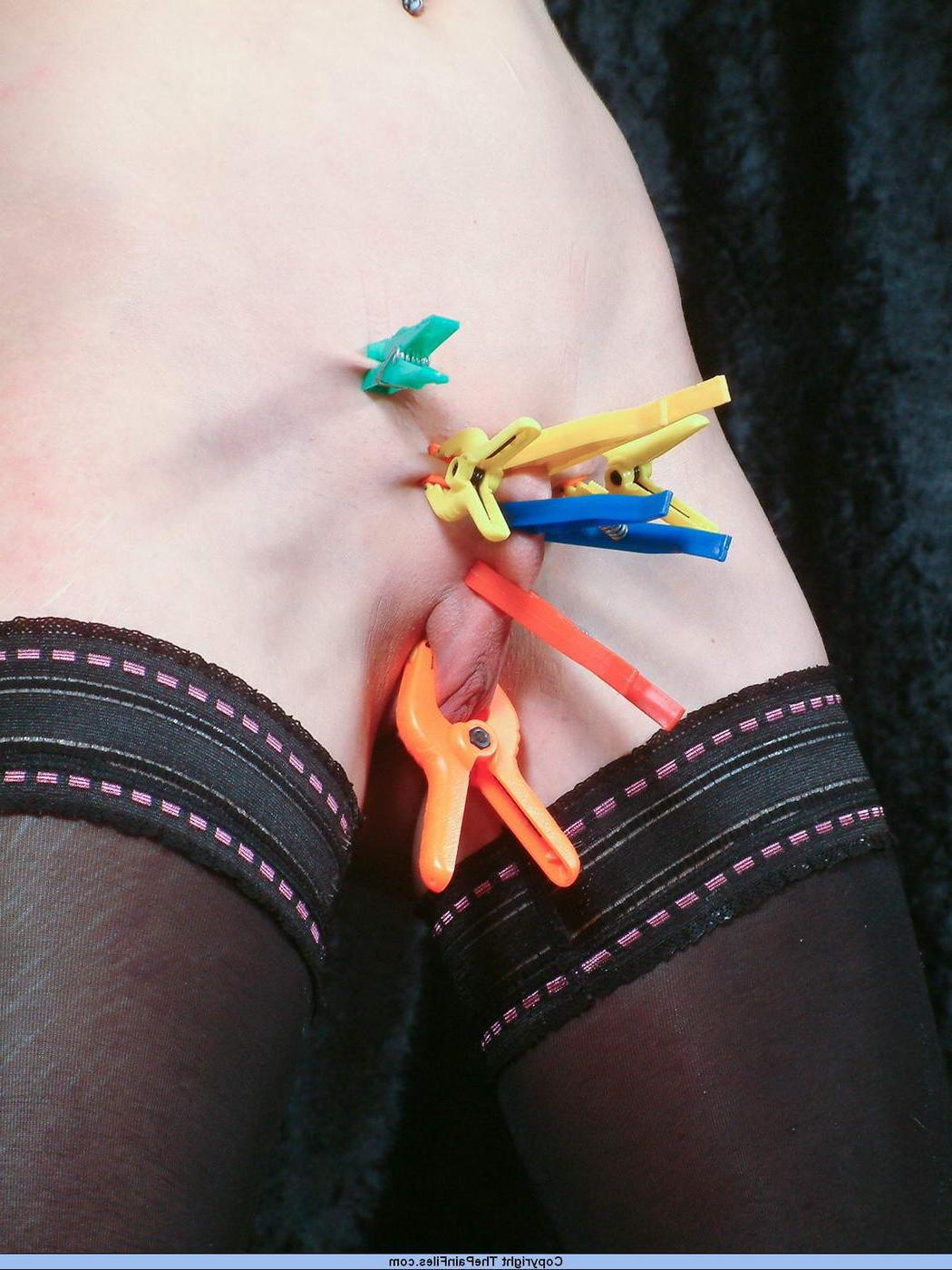 16P Slavegirl bound in tit and pussy clamping torments
