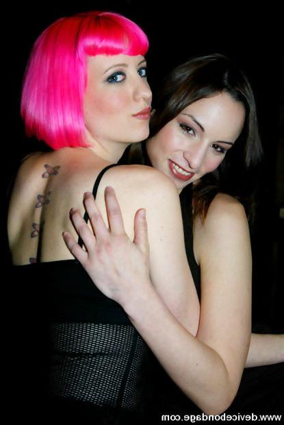 15P Submissive duo artfully restrained