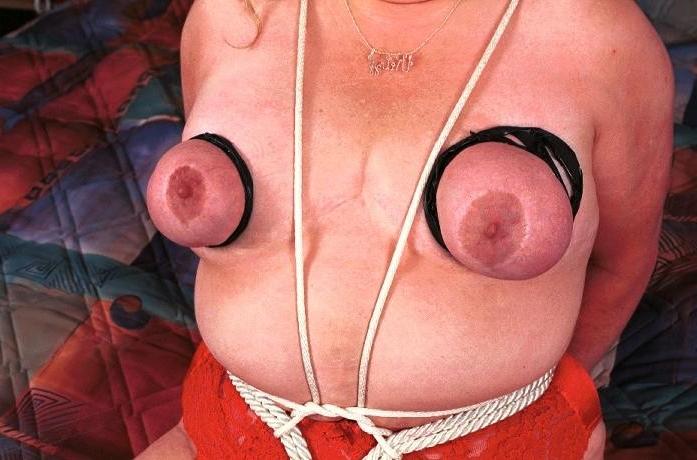 20P Plumper in bondage