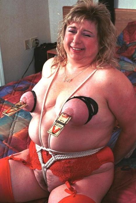 20P Plumper in bondage
