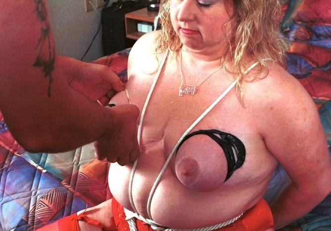 20P Plumper in bondage