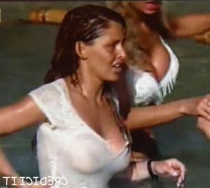 15P Naked Pics of sexy Italian Celebrity Guendalina Tavassi