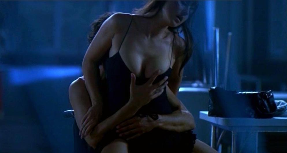 20P Sexy provocative pics of Italian Model Monica Bellucci
