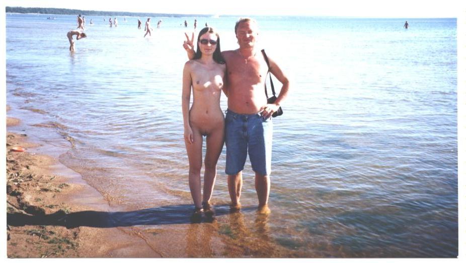 15P New mature friends bound by the love of being nude