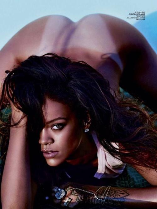 15P Breathtaking nude celebrity photos