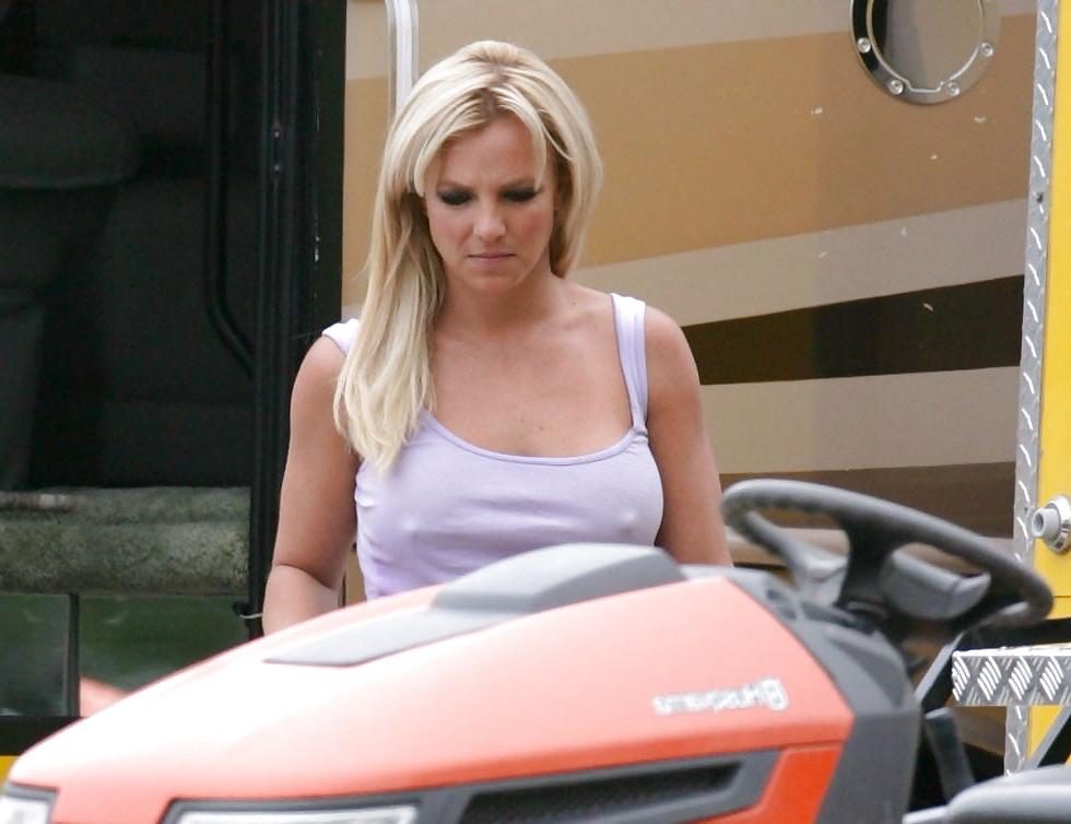 25P Celebs voyeur