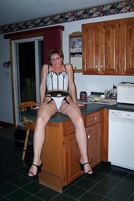 19P Skinny Blonde Mature In Stockings