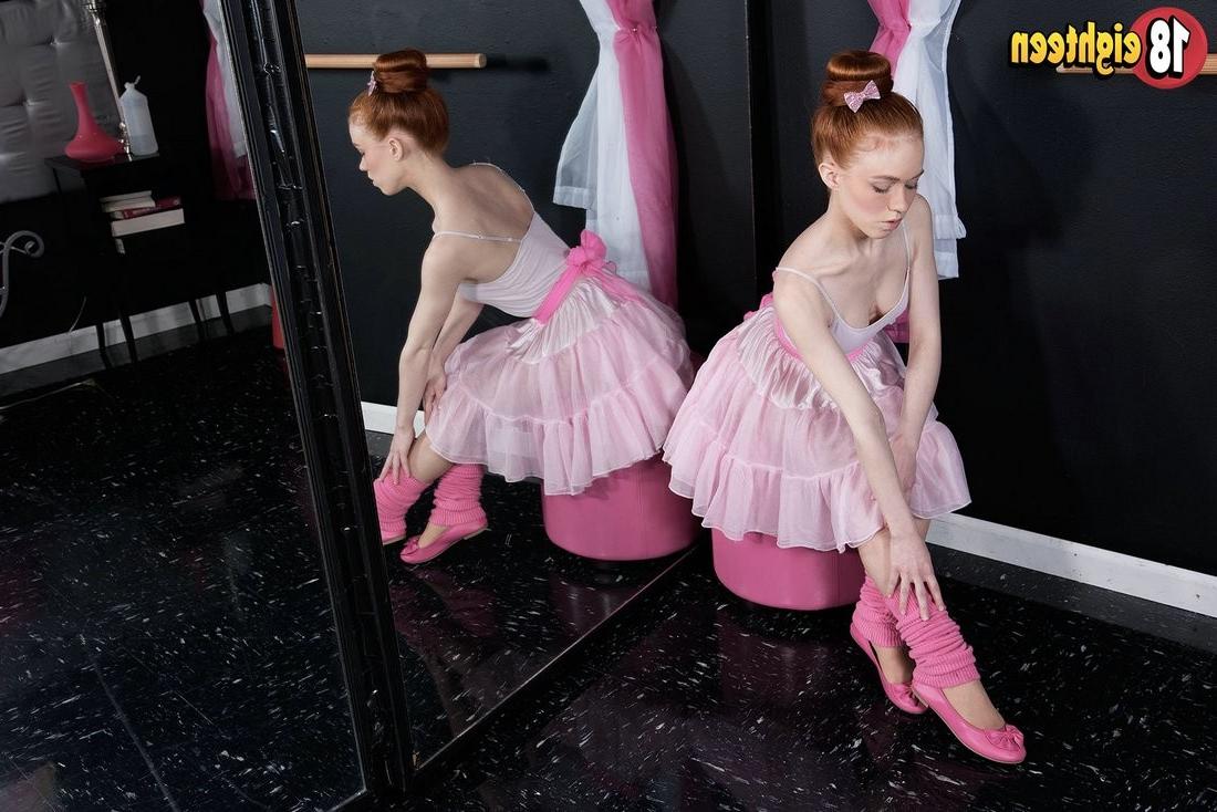 15P Redhead tiny dancer Dolly Little masturbating