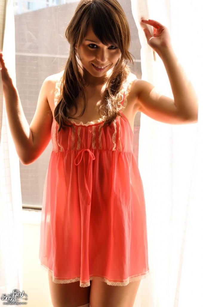 16P Sweet teenie in nightie