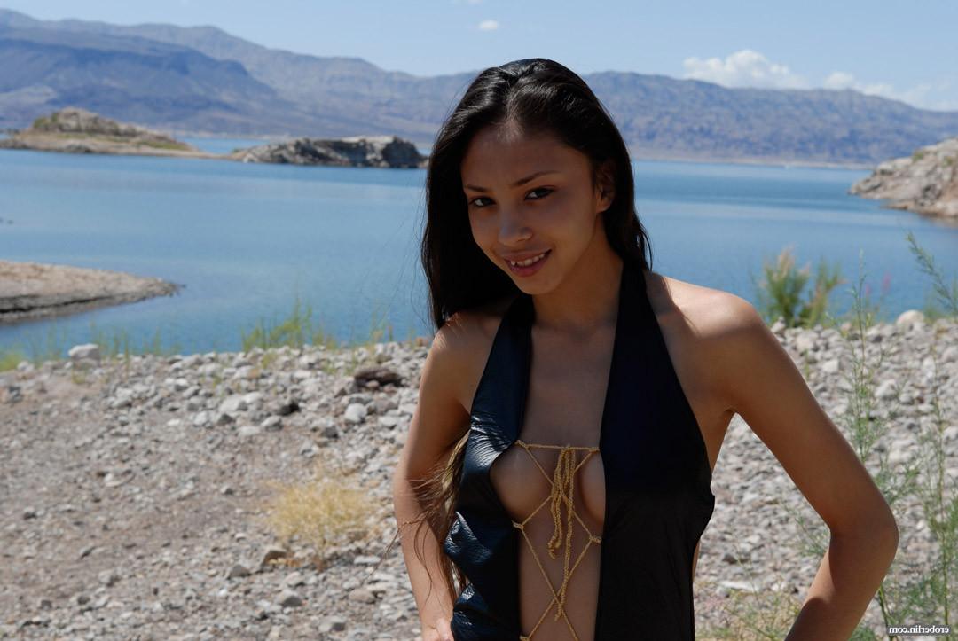 16P Alexis Love on Lake Mead Nudist Vacation