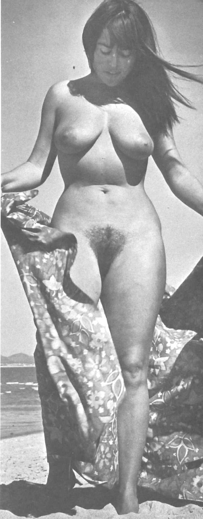 25P Vintage nudes 2