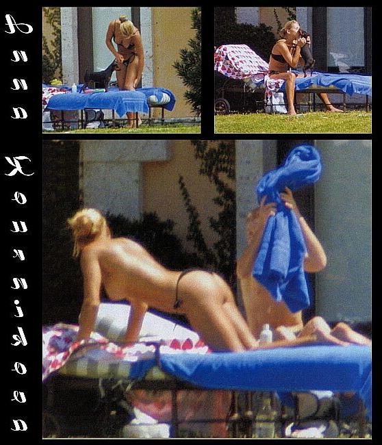 15P sexy tennis babe Anna Kournikova nude on the beach