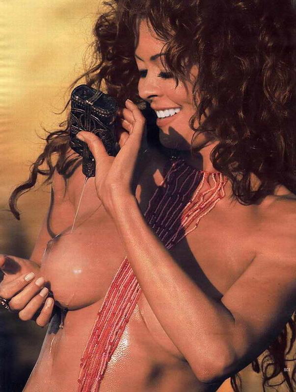 15P super hot actress Angie Harmon nudes and see thrus