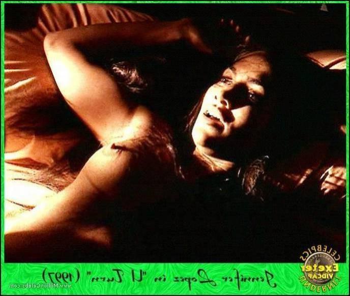 15P sexy latin pop star and actress Jennifer Lopez nude and bikini