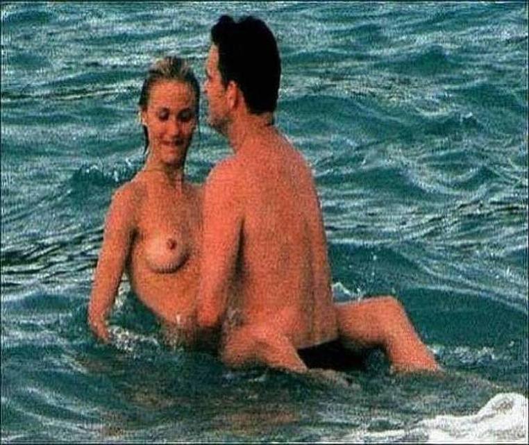 15P Cameron Diaz auditions in an early topless photo shoot
