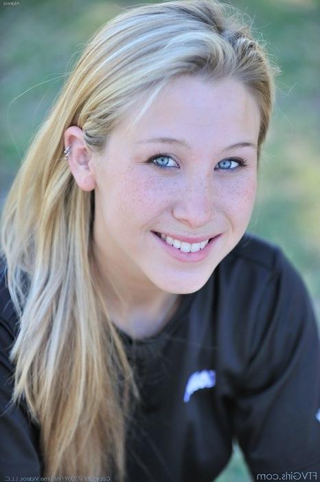15P Sexy Young Soccer Player