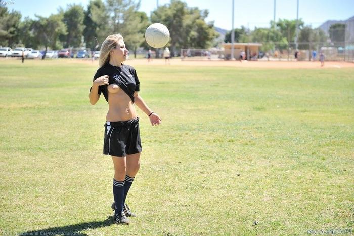 15P Sexy Young Soccer Player