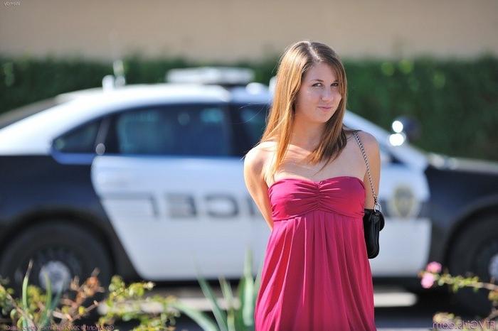 15P Daring Public Flasher