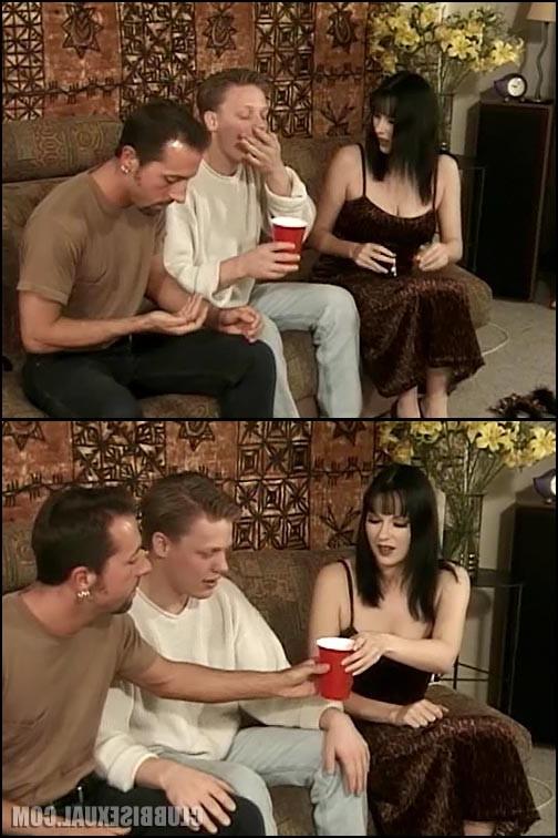 20P Dude Gets It Balls Deep From Him and Her on the Couch