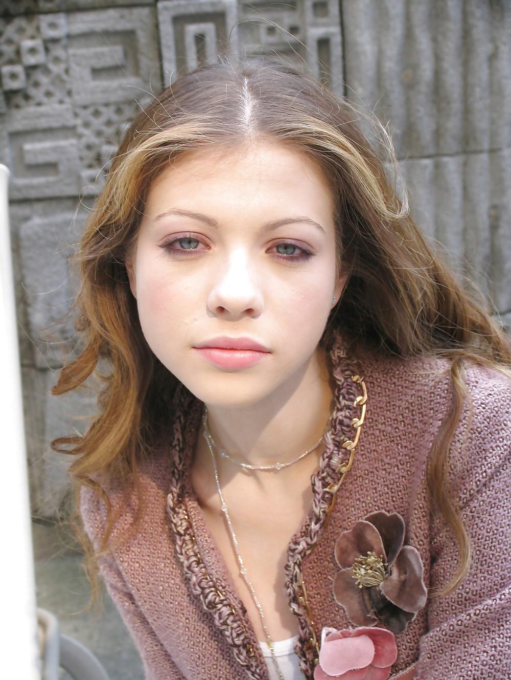 25P Face to CUM - Michelle Trachtenberg