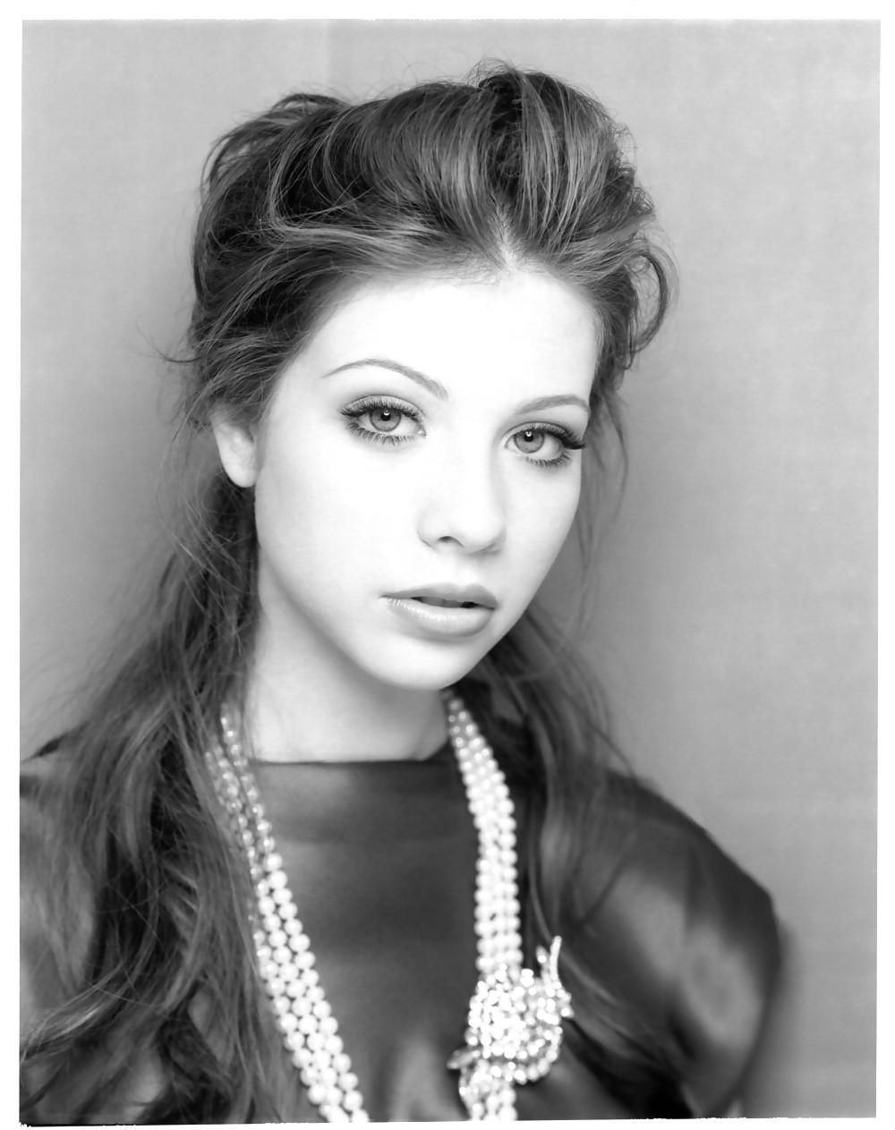 25P Face to CUM - Michelle Trachtenberg