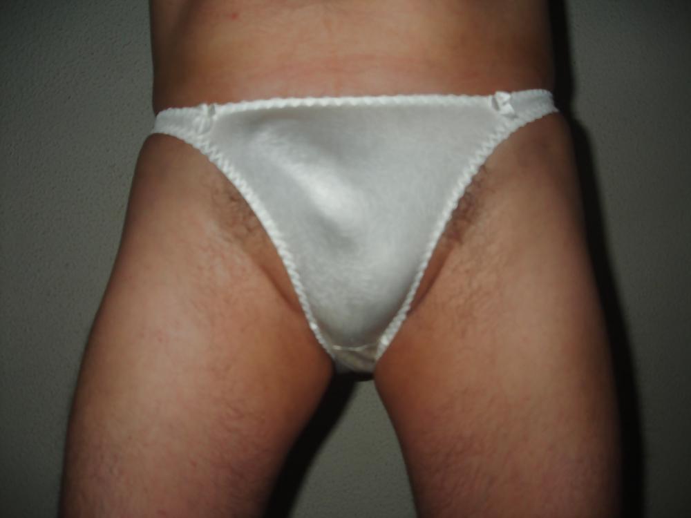 25P In my mom's panties