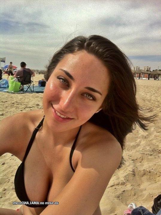 10P Random amateur beach babes show off their big round tits