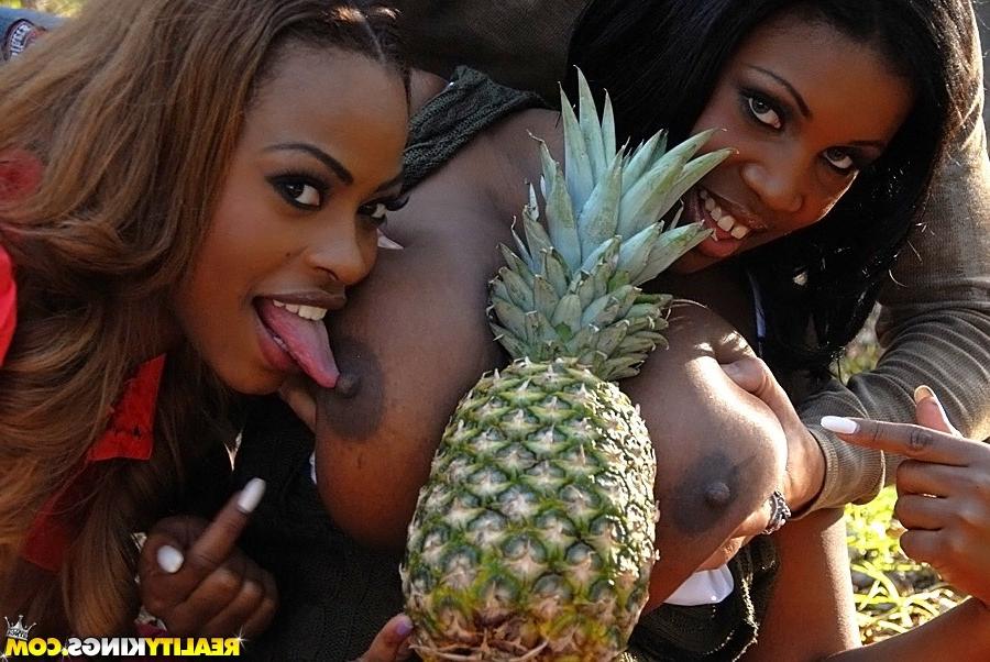 20P Kat was dying to have some fun in the woods. So she invited her good friends Voo