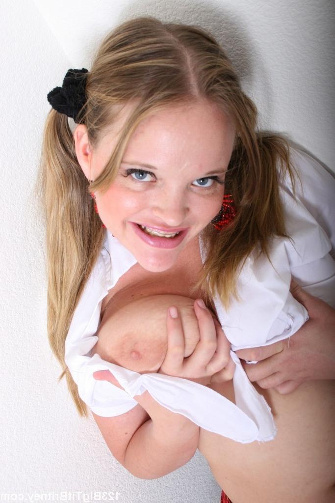 18P Teen amateur Britney plays with massive natural boobs