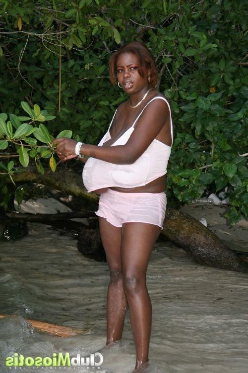 16P Horny ebony with the biggest natural tits in a chocolaty mess