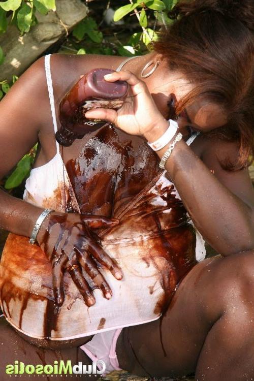 16P Horny ebony with the biggest natural tits in a chocolaty mess