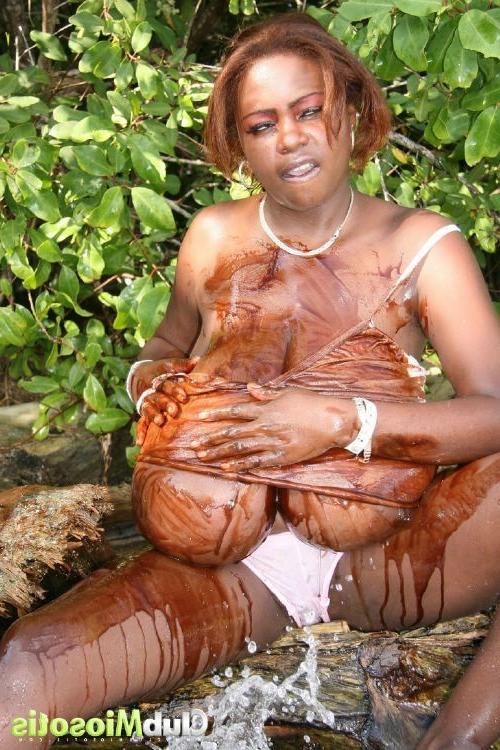 16P Horny ebony with the biggest natural tits in a chocolaty mess