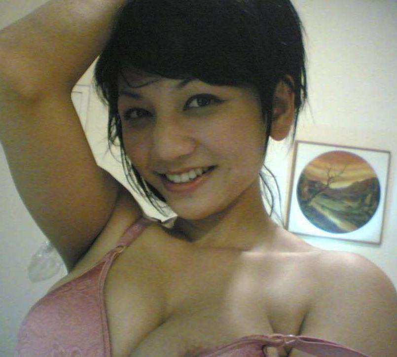 15P Asian big natural tits