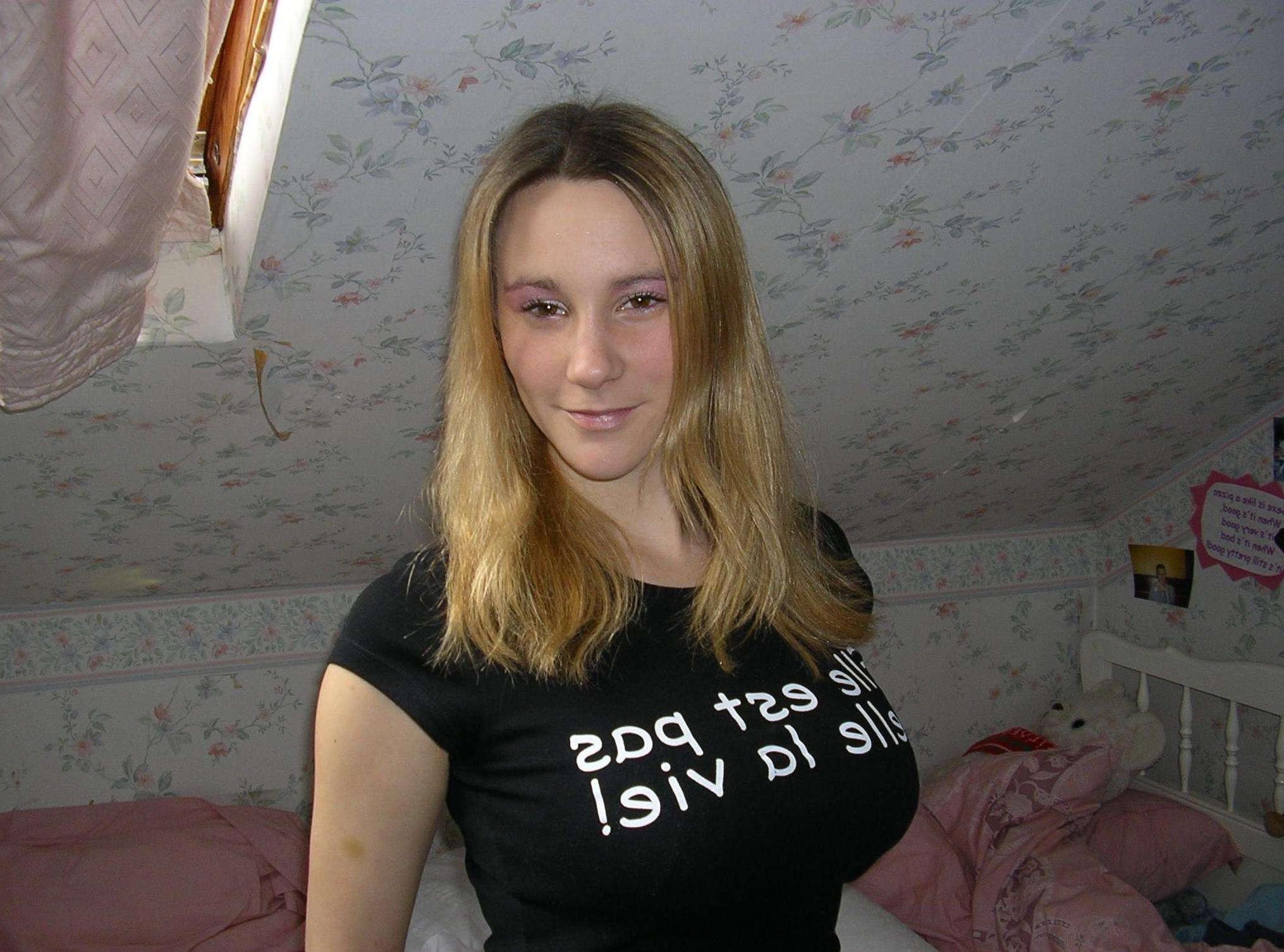 15P Ex-wife with big natural tits