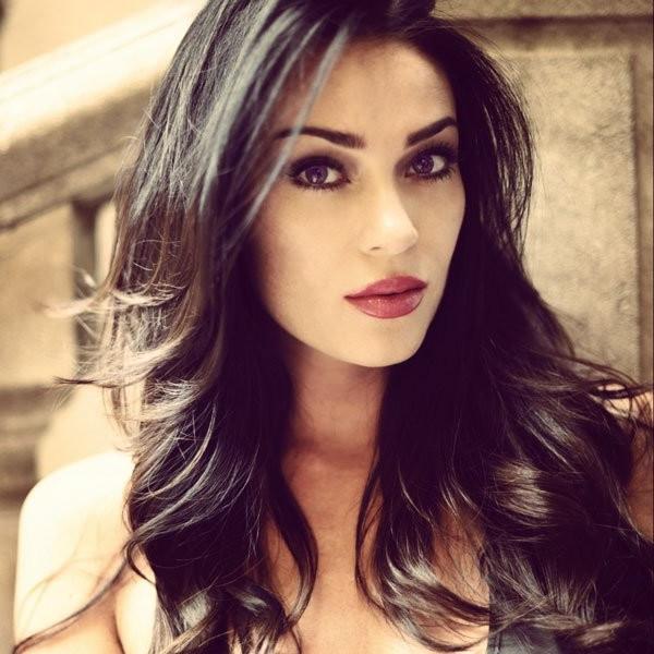 10P Hot sexy Photos of popular Celebrity Jasmine Waltz