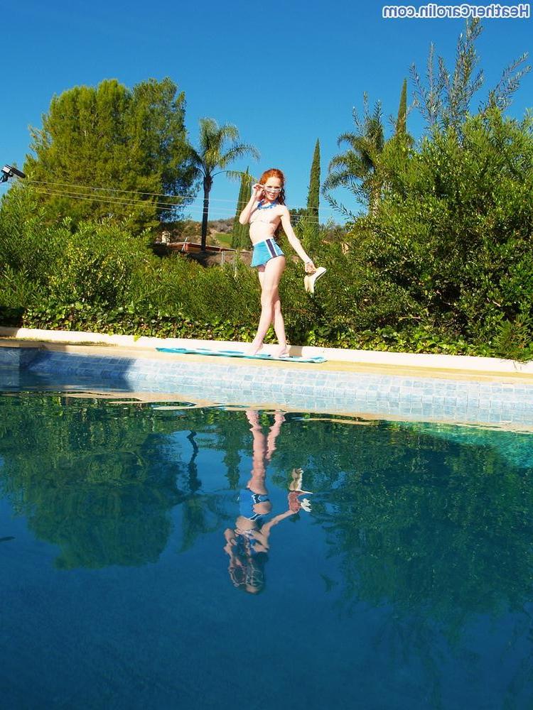 15P Heather Carolin gets naked by the pool