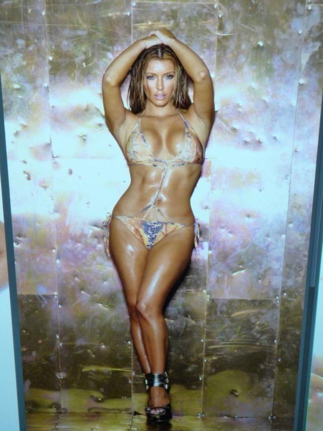 20P Britney Spears and Kim Kardashians world famous nude bodies