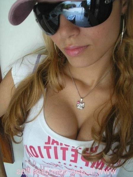 15P Tasty melons hiding under the tightest tops